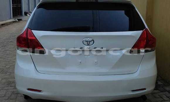Buy Used Toyota Avanza White Car in Luanda in Luanda Province Buy Used Toyota Avanza White Car in Luanda in Luanda Province