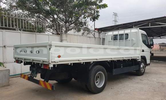 Acheter Occasion Voiture Mitsubishi Lancer Cargo Blanc à Luena, Moxico Acheter Occasion Voiture Mitsubishi Lancer Cargo Blanc à Luena, Moxico