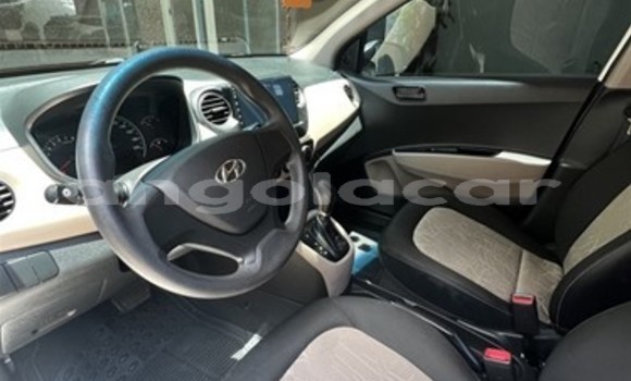 Comprar Usado Hyundai i10 Branco Carro em Luena em Moxico Comprar Usado Hyundai i10 Branco Carro em Luena em Moxico