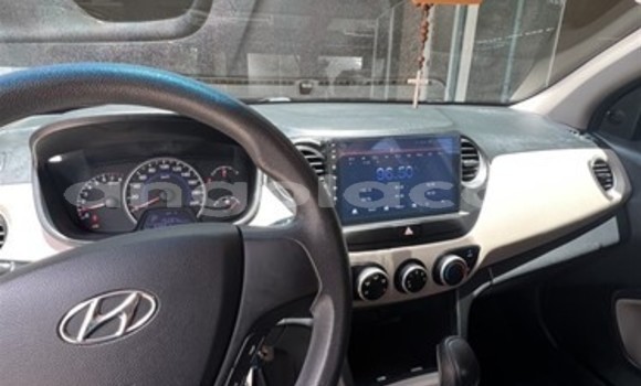 Comprar Usado Hyundai i10 Branco Carro em Luena em Moxico Comprar Usado Hyundai i10 Branco Carro em Luena em Moxico