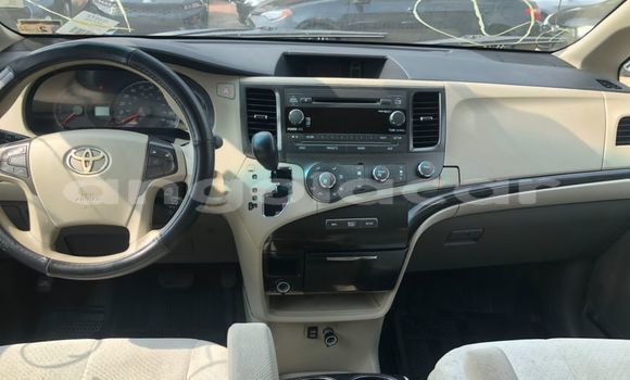 Comprar Usado Toyota Sienna Outro Carro em Luena em Moxico Comprar Usado Toyota Sienna Outro Carro em Luena em Moxico