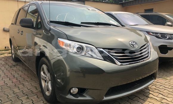 Acheter Occasion Voiture Toyota Sienna Autre à Luanda, Province de Luanda Acheter Occasion Voiture Toyota Sienna Autre à Luanda, Province de Luanda