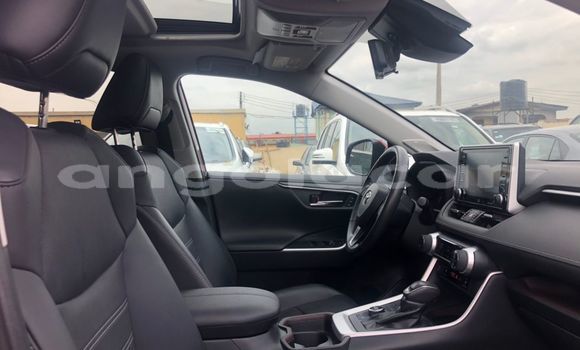 Buy Used Toyota RAV4 Red Car in Luena in Moxico Buy Used Toyota RAV4 Red Car in Luena in Moxico