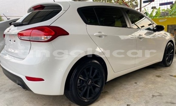 Buy Used Kia Forte White Car in Luena in Moxico Buy Used Kia Forte White Car in Luena in Moxico