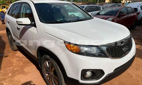 Acheter Occasion Voiture Kia Sorento Blanc à Luanda, Province de Luanda Acheter Occasion Voiture Kia Sorento Blanc à Luanda, Province de Luanda