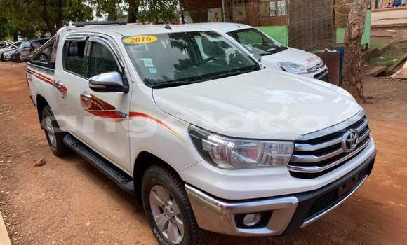 Acheter Occasion Voiture Toyota Hilux Blanc à Luanda, Province de Luanda