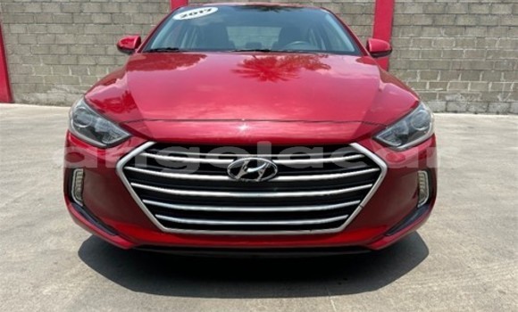 Comprar Usado Hyundai Elantra Vermelho Carro em Luena em Moxico