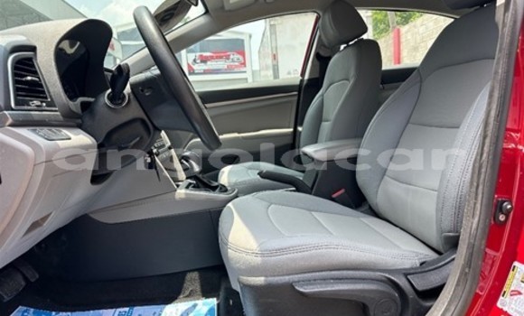 Comprar Usado Hyundai Elantra Vermelho Carro em Luena em Moxico Comprar Usado Hyundai Elantra Vermelho Carro em Luena em Moxico