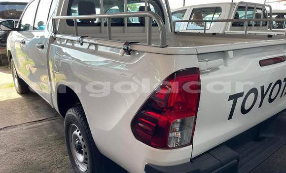 Acheter Occasion Voiture Toyota Hilux Blanc à Luanda, Province de Luanda Acheter Occasion Voiture Toyota Hilux Blanc à Luanda, Province de Luanda