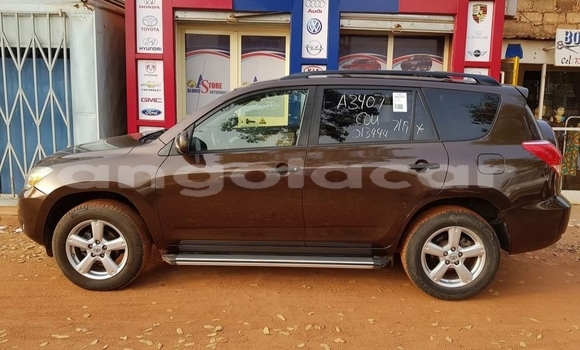 Comprar Usado Toyota RAV4 Marrom Carro em Luanda em Luanda Province Comprar Usado Toyota RAV4 Marrom Carro em Luanda em Luanda Province