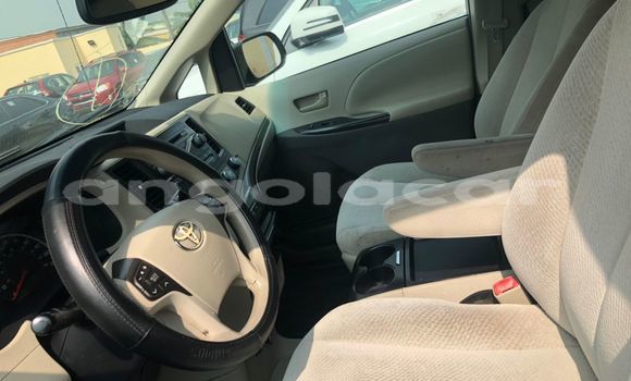 Buy Used Toyota Sienna Other Car in Luena in Moxico Buy Used Toyota Sienna Other Car in Luena in Moxico