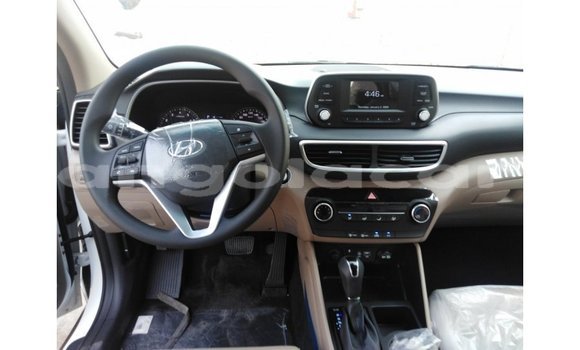 Buy Import Hyundai Tucson White Car in Import - Dubai in Bengo Province Buy Import Hyundai Tucson White Car in Import - Dubai in Bengo Province