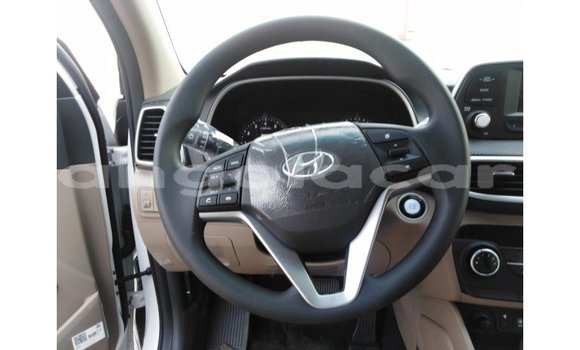 Buy Import Hyundai Tucson White Car in Import - Dubai in Bengo Province Buy Import Hyundai Tucson White Car in Import - Dubai in Bengo Province