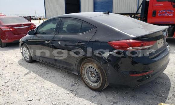 Comprar Usado Hyundai Elantra Outro Carro em Luanda em Luanda Province