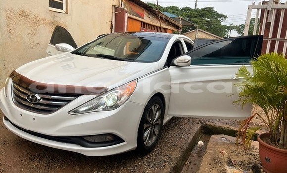 Acheter Occasion Voiture Hyundai Sonata Blanc à Luanda, Province de Luanda Acheter Occasion Voiture Hyundai Sonata Blanc à Luanda, Province de Luanda
