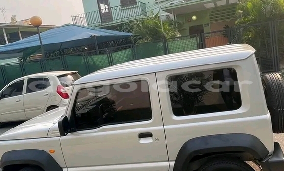 Buy Used Suzuki Jimny Other Car in Luanda in Luanda Province Buy Used Suzuki Jimny Other Car in Luanda in Luanda Province