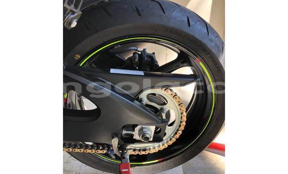 Comprar Usado Suzuki GSX–R Azul Moto em Luanda em Luanda Province Comprar Usado Suzuki GSX–R Azul Moto em Luanda em Luanda Province