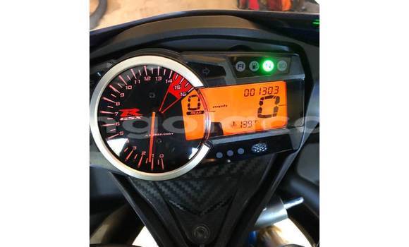 Comprar Usado Suzuki GSX–R Azul Moto em Luanda em Luanda Province Comprar Usado Suzuki GSX–R Azul Moto em Luanda em Luanda Province