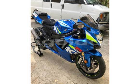 Comprar Usado Suzuki GSX–R Azul Moto em Luanda em Luanda Province Comprar Usado Suzuki GSX–R Azul Moto em Luanda em Luanda Province