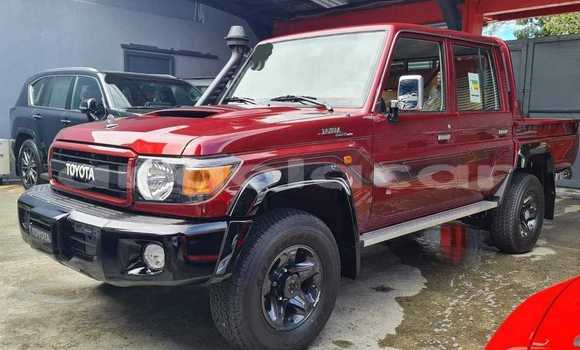 Comprar Usado Toyota Land Cruiser Vermelho Carro em Luena em Moxico