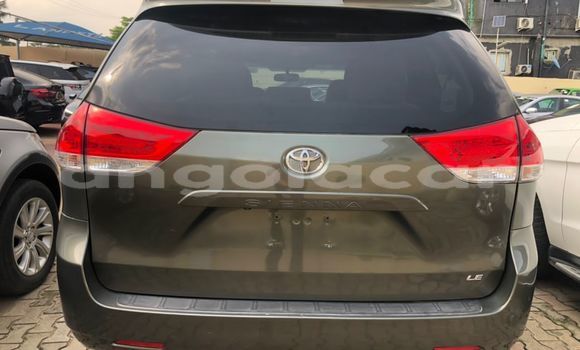 Buy Used Toyota Sienna Other Car in Luena in Moxico Buy Used Toyota Sienna Other Car in Luena in Moxico