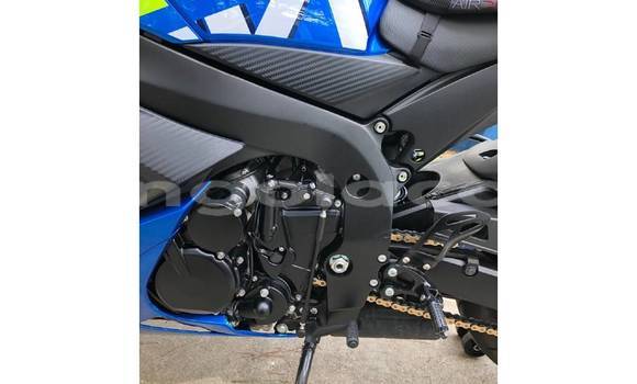 Comprar Usado Suzuki GSX–R Azul Moto em Luanda em Luanda Province Comprar Usado Suzuki GSX–R Azul Moto em Luanda em Luanda Province