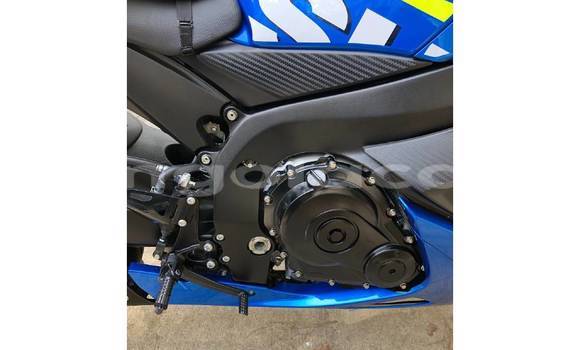 Comprar Usado Suzuki GSX–R Azul Moto em Luanda em Luanda Province Comprar Usado Suzuki GSX–R Azul Moto em Luanda em Luanda Province