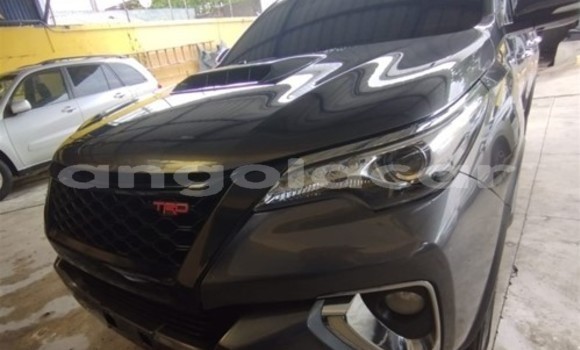 Comprar Usado Toyota Fortuner Outro Carro em Luena em Moxico Comprar Usado Toyota Fortuner Outro Carro em Luena em Moxico