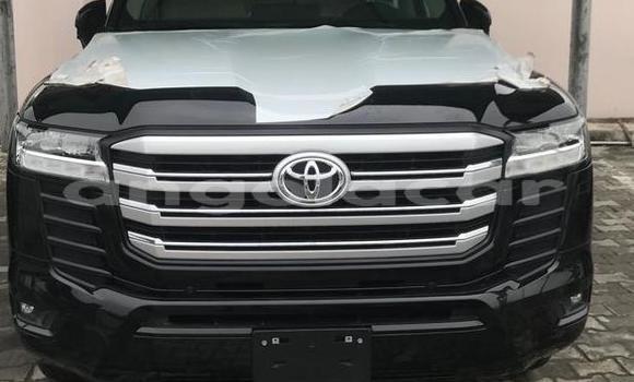 Buy Used Toyota Land Cruiser Black Car in Luena in Moxico