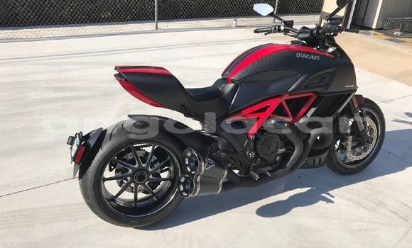 Comprar Usado Ducati Diavel Bege Moto em Luanda em Luanda Province Comprar Usado Ducati Diavel Bege Moto em Luanda em Luanda Province