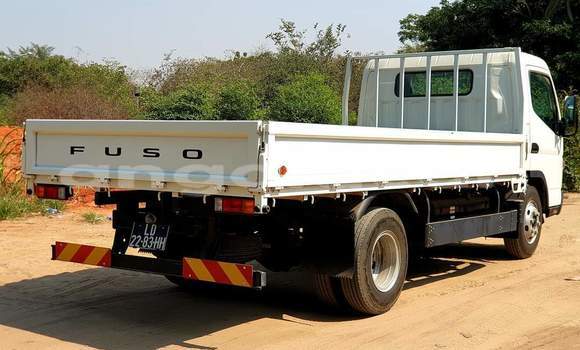 Buy Used Mitsubishi i White Car in Luanda in Luanda Province Buy Used Mitsubishi i White Car in Luanda in Luanda Province