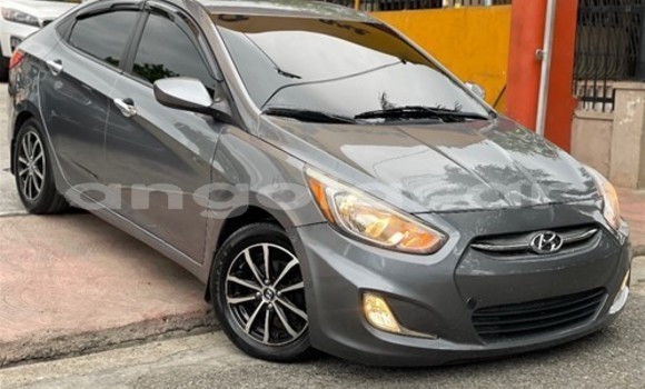 Comprar Usado Hyundai Accent Outro Carro em Luena em Moxico