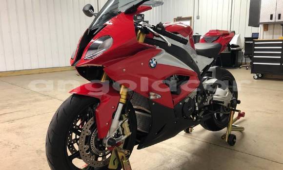 Comprar Importar BMW S 1000 Vermelho Moto em Luanda em Luanda Province Comprar Importar BMW S 1000 Vermelho Moto em Luanda em Luanda Province