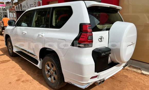 Buy Used Toyota Prado White Car in Luanda in Luanda Province Buy Used Toyota Prado White Car in Luanda in Luanda Province