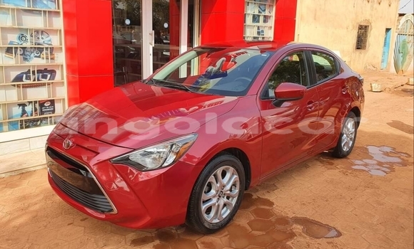 Acheter Occasion Voiture Toyota Yaris Rouge à Luanda, Province de Luanda Acheter Occasion Voiture Toyota Yaris Rouge à Luanda, Province de Luanda
