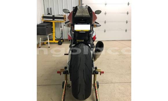 Comprar Importar BMW S 1000 Vermelho Moto em Luanda em Luanda Province Comprar Importar BMW S 1000 Vermelho Moto em Luanda em Luanda Province