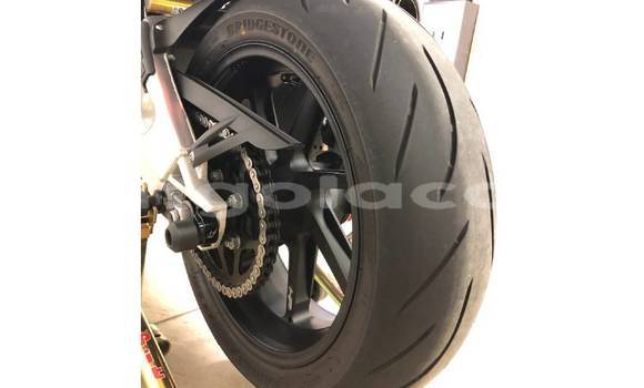 Comprar Importar BMW S 1000 Vermelho Moto em Luanda em Luanda Province Comprar Importar BMW S 1000 Vermelho Moto em Luanda em Luanda Province