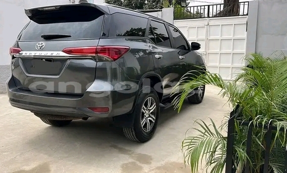 Buy Used Toyota Fortuner Other Car in Luanda in Luanda Province Buy Used Toyota Fortuner Other Car in Luanda in Luanda Province