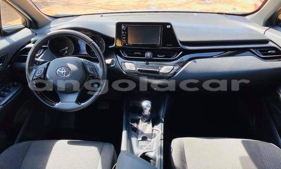 Buy Used Toyota C-HR Silver Car in Luanda in Luanda Province Buy Used Toyota C-HR Silver Car in Luanda in Luanda Province