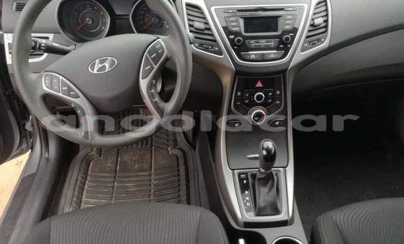 Acheter Occasion Voiture Hyundai Elantra Gris à Luanda, Province de Luanda Acheter Occasion Voiture Hyundai Elantra Gris à Luanda, Province de Luanda