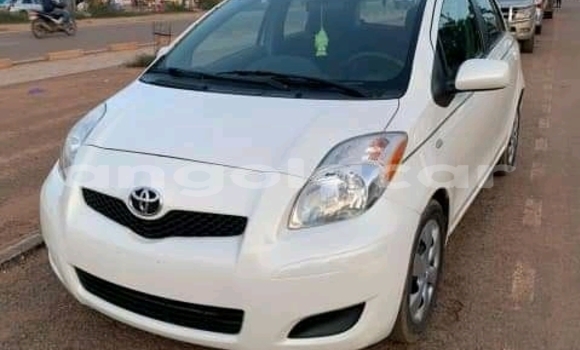 Comprar Usado Toyota Yaris Branco Carro em Luanda em Luanda Province Comprar Usado Toyota Yaris Branco Carro em Luanda em Luanda Province