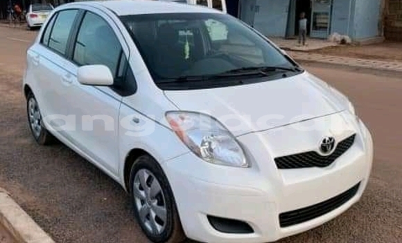 Comprar Usado Toyota Yaris Branco Carro em Luanda em Luanda Province Comprar Usado Toyota Yaris Branco Carro em Luanda em Luanda Province