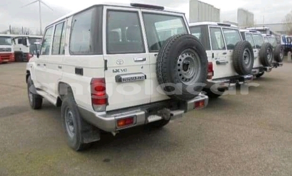 Comprar Usado Toyota Land Cruiser Outro Carro em Luanda em Luanda Province Comprar Usado Toyota Land Cruiser Outro Carro em Luanda em Luanda Province