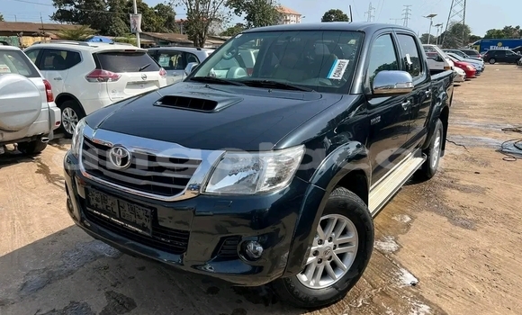 Buy Used Toyota Hilux Black Car in Luanda in Luanda Province Buy Used Toyota Hilux Black Car in Luanda in Luanda Province