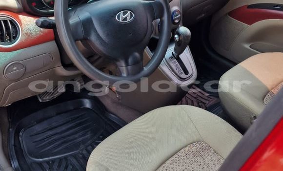 Comprar Usado Hyundai i10 Verde Carro em Luanda em Luanda Province