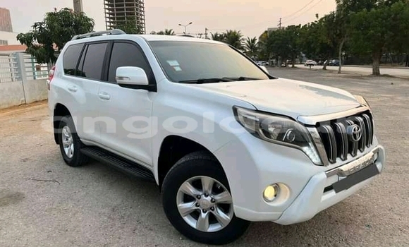 Buy Used Toyota Land Cruiser Prado White Car in Lobito in Benguela
