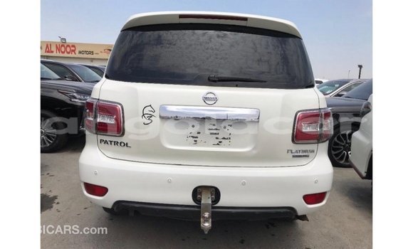 Acheter Import Voiture Nissan Patrol Blanc à Import - Dubai, Province de Bengo Acheter Import Voiture Nissan Patrol Blanc à Import - Dubai, Province de Bengo