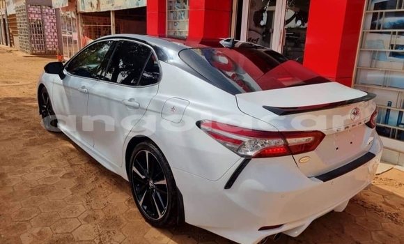 Acheter Occasion Voiture Toyota Corolla Blanc à Luanda, Province de Luanda Acheter Occasion Voiture Toyota Corolla Blanc à Luanda, Province de Luanda