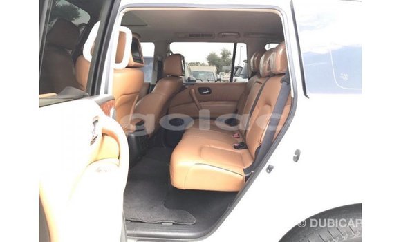 Acheter Import Voiture Nissan Patrol Blanc à Import - Dubai, Province de Bengo Acheter Import Voiture Nissan Patrol Blanc à Import - Dubai, Province de Bengo