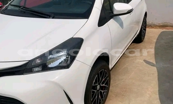 Buy Used Toyota Yaris White Car in Lobito in Benguela Buy Used Toyota Yaris White Car in Lobito in Benguela